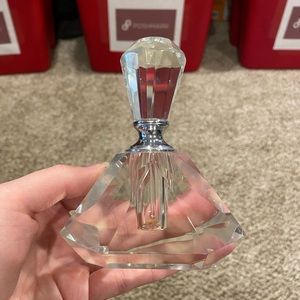 Perfume bottle